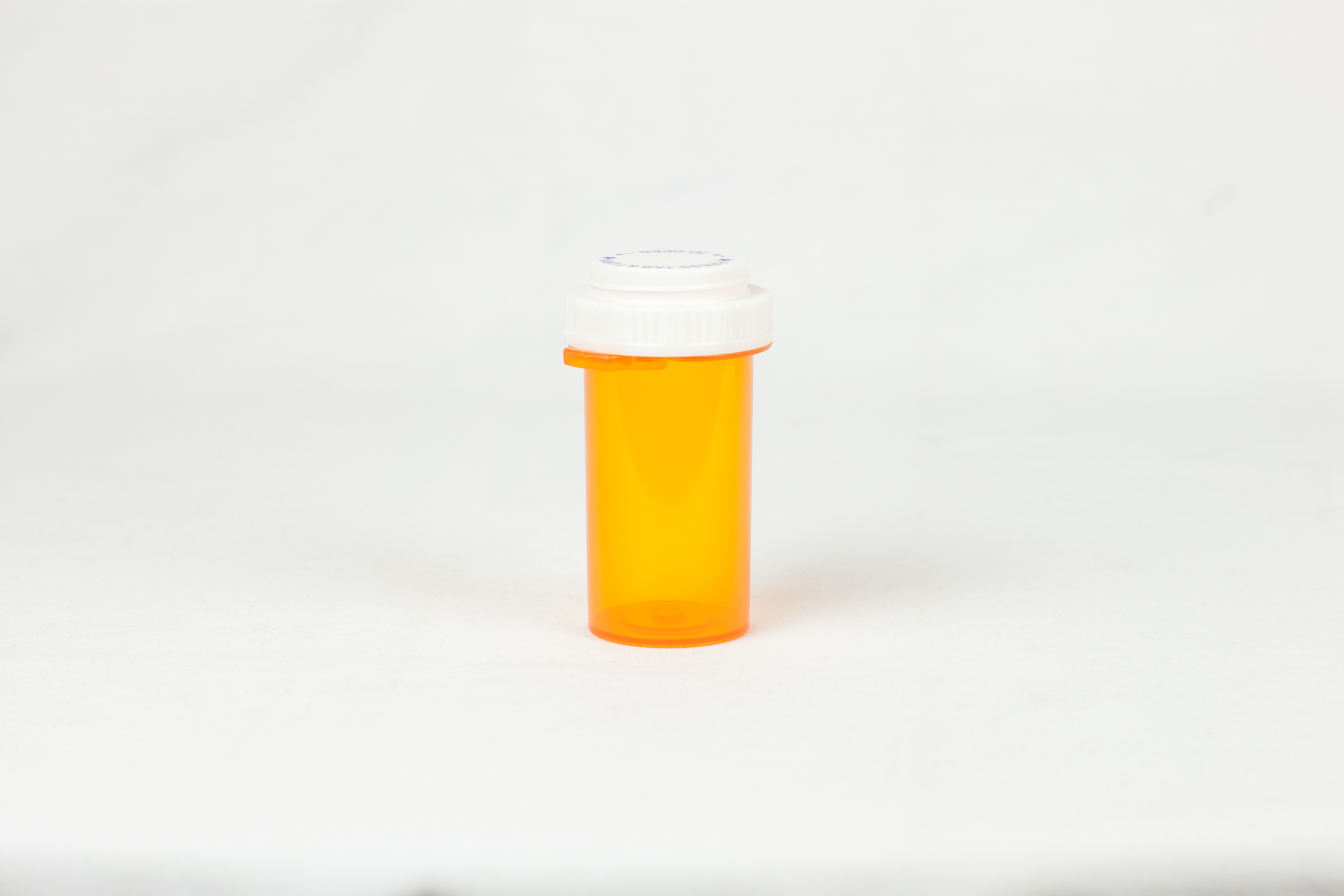 16 Dram Amber Vial and Cap, Thumb Tab Plastic Prescription Vials
