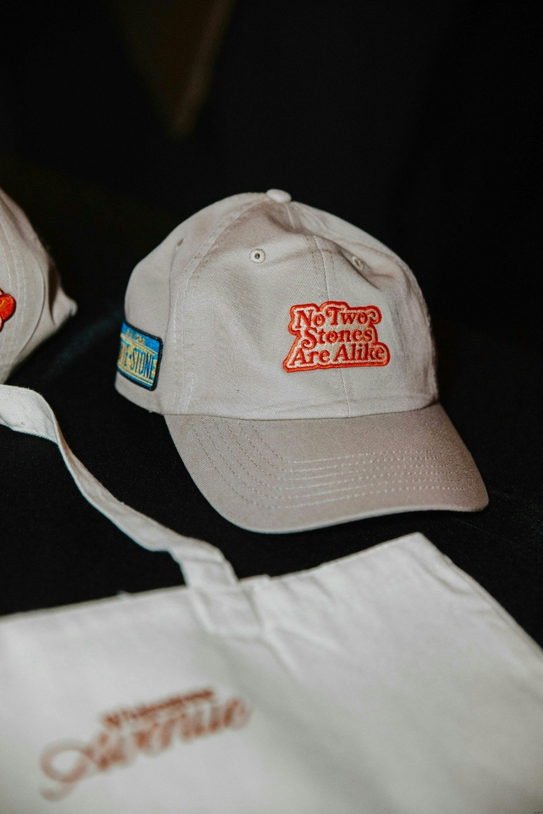 Hat Beige + Patch Pack + Notecard