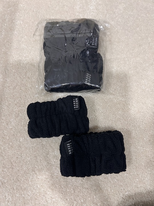 Bobbi Brown_Terry Cloth Wristbands