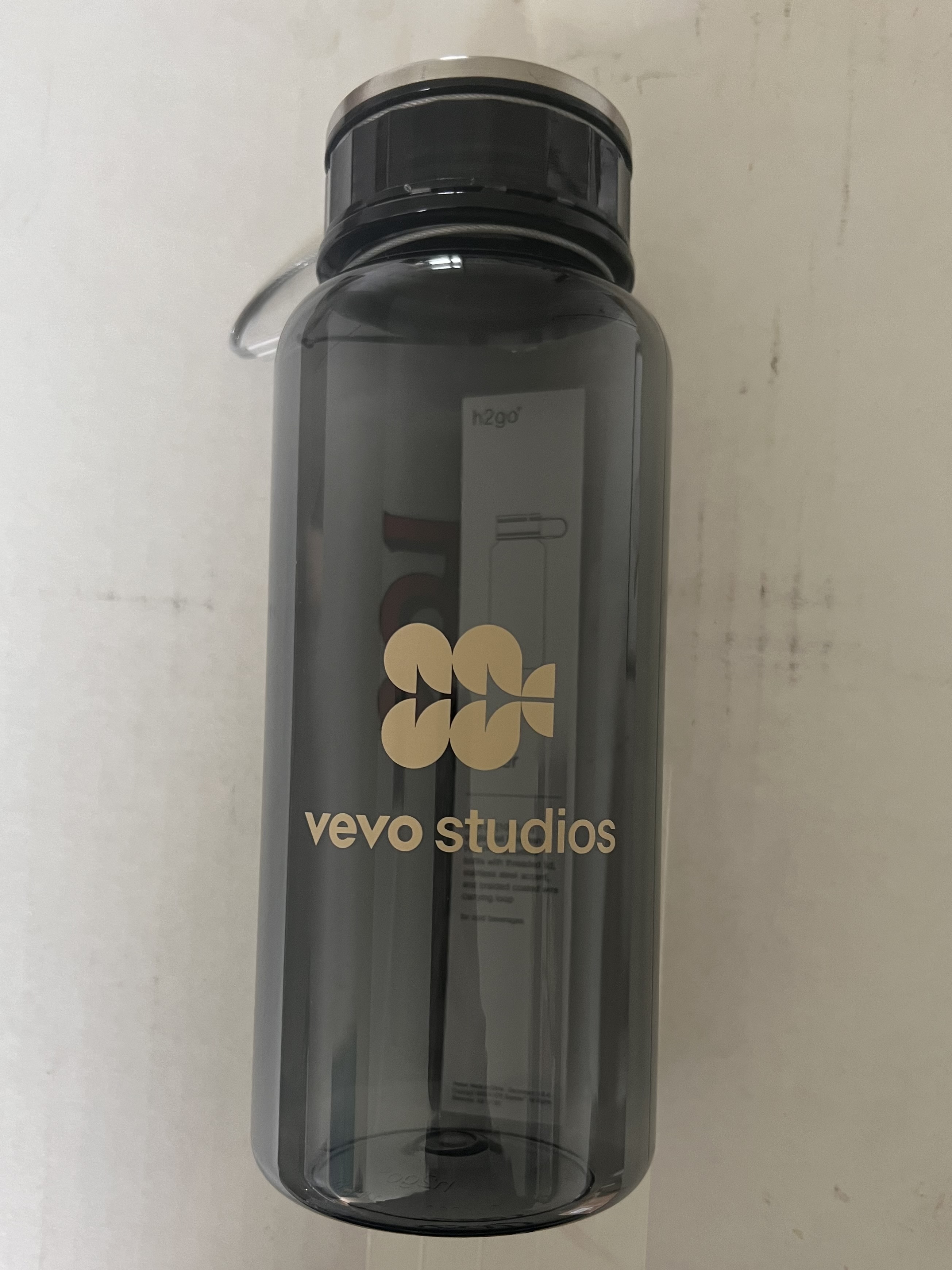 Vevo_Water Bottle