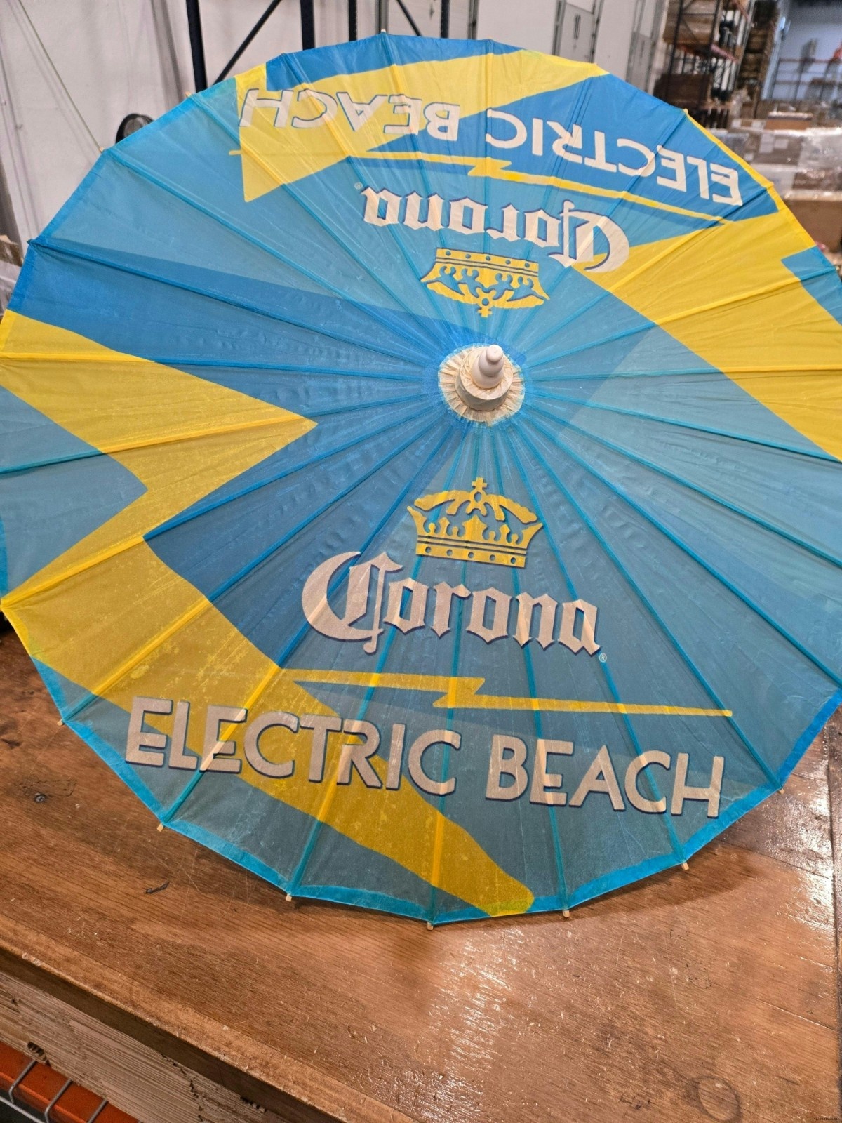 Corona_Electric Beach Umbrella